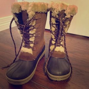 MAGELLAN OUTDOORS FAUX FUR TRIM DUCK/SNOW BOOTS